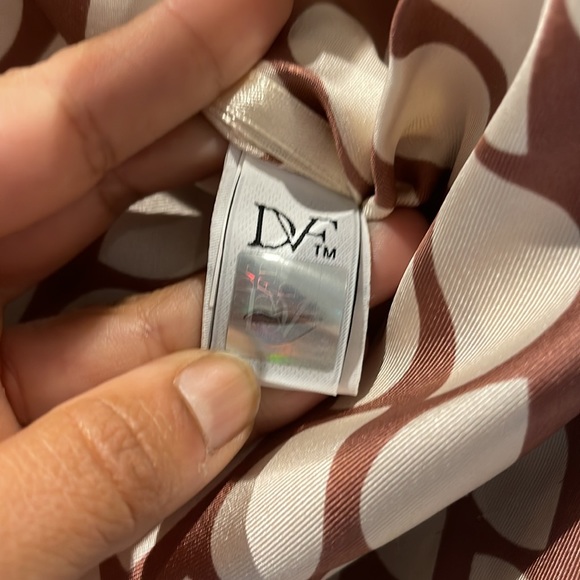 DVF silk dress size 0 - Picture 9 of 11